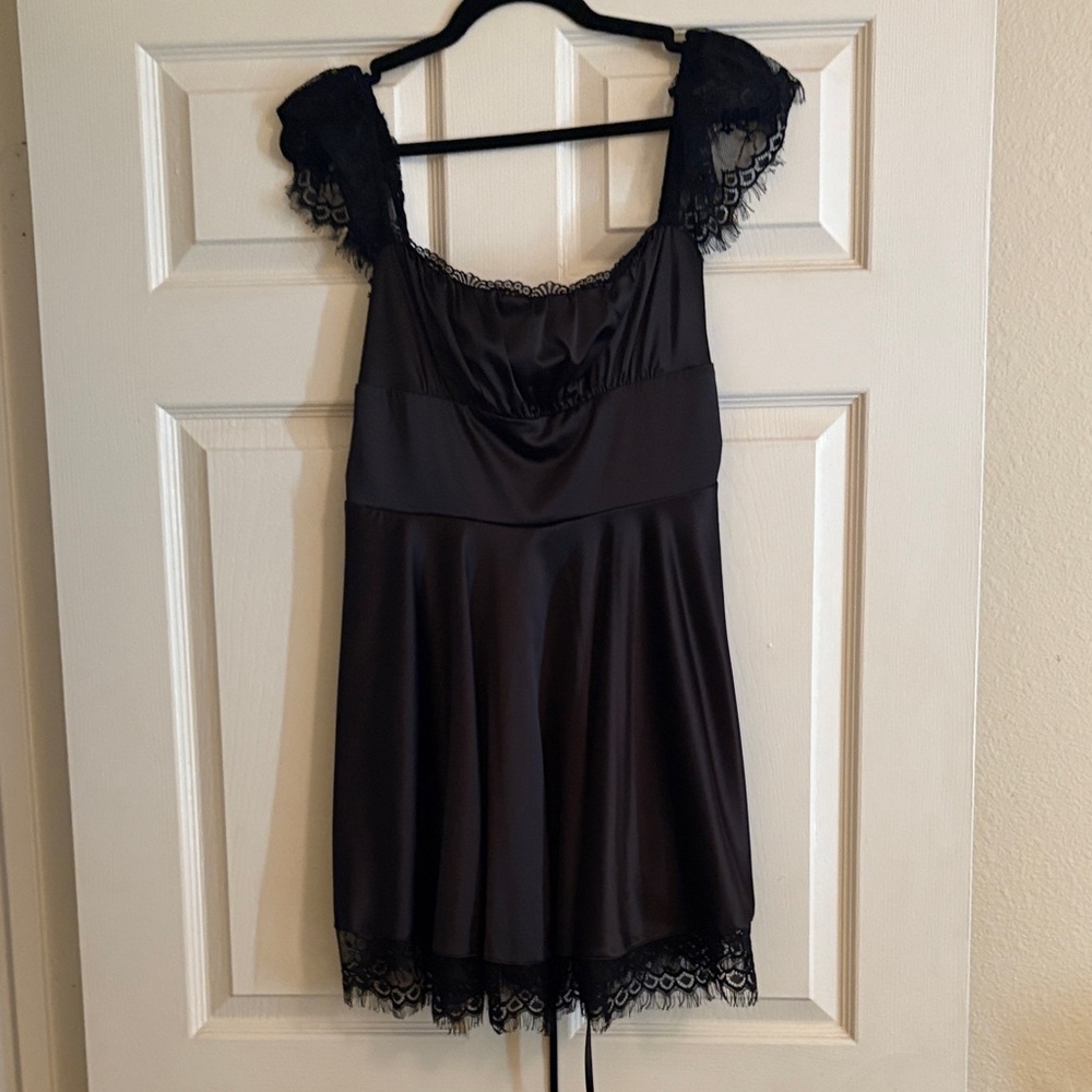 Elegant Black Lace Trim Dress